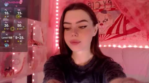 Mia online show from October 2025 03:36:02 AM