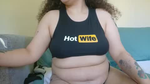 Snapshot of honeeyyy_pot chatting on May 2026 10:16:02 PM Honey online show from May 2026 10:16:02 PM