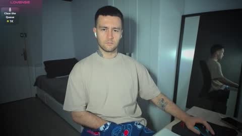 Andrew online show from March 2025 06:40:02 AM