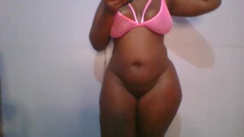 honey_beb online show from November 2025 01:28:01 AM