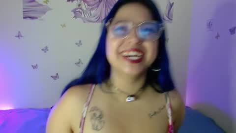 Snapshot of honey_buns_1 chatting on September 2025 11:09:01 AM mimi online show from September 2025 11:09:01 AM