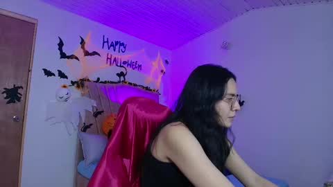 Snapshot of honey_buu chatting on October 2025 02:58:02 PM online show from October 2025 02:58:02 PM