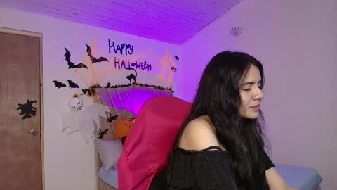 Snapshot of honey_buu chatting on October 2025 02:58:02 PM online show from October 2025 02:58:02 PM