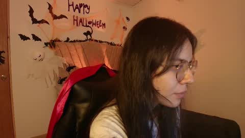 Snapshot of honey_buu chatting on October 2025 02:29:02 PM online show from October 2025 02:29:02 PM