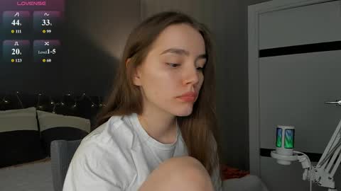 Snapshot of honey_chantal chatting on April 2026 07:11:01 PM Chantal online show from April 2026 07:11:01 PM