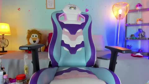 HONEY online show from December 2024 09:20:01 PM