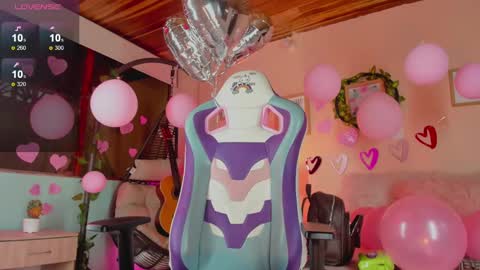 HONEY online show from February 2025 09:58:01 PM