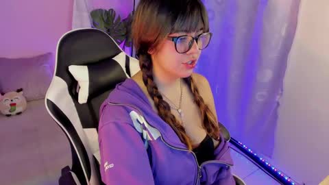 Milenka online show from May 2026 07:08:01 PM