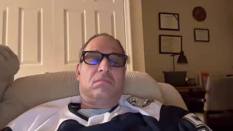 honey_man14 online show from December 2024 04:24:01 AM