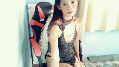 honey_mollyxx online show from April 2026 11:51:02 PM