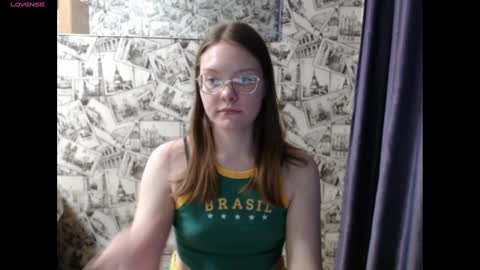 Lina online show from January 2025 01:40:01 PM