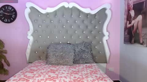 Snapshot of honey_moontsts chatting on March 2026 12:31:02 PM honey_moontsts online show from March 2026 12:31:02 PM