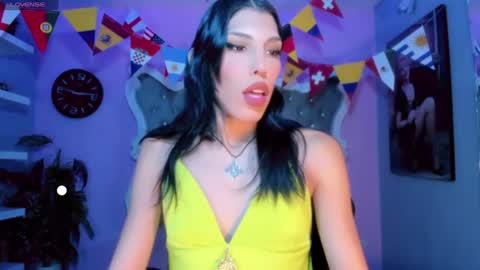 honey_moontsts online show from June 2026 12:25:02 PM
