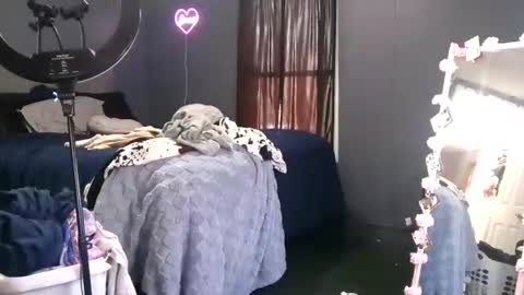 Snapshot of honeybabiii6969 chatting on February 2026 08:42:02 PM honeybabiii6969 online show from February 2026 08:42:02 PM