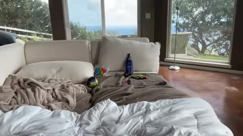 honeybun_z online show from February 2025 09:04:01 PM