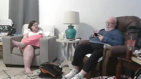 Snapshot of honeybuns344636 chatting on December 2024 07:22:01 PM Honey online show from December 2024 07:22:01 PM