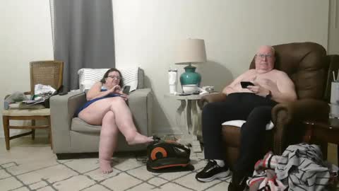 Snapshot of honeybuns344636 chatting on February 2025 12:05:01 AM Honey online show from February 2025 12:05:01 AM