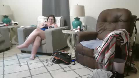 Snapshot of honeybuns344636 chatting on March 2025 11:28:01 AM Honey online show from March 2025 11:28:01 AM