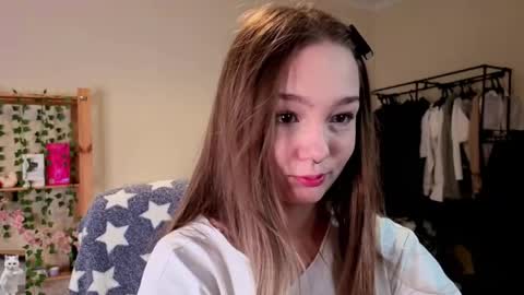 Snapshot of honeycomfya chatting on April 2026 02:34:01 PM Masha online show from April 2026 02:34:01 PM