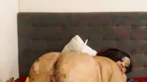 Snapshot of honeydropsxx2 chatting on February 2025 02:24:02 AM honeydropsxx2 online show from February 2025 02:24:02 AM