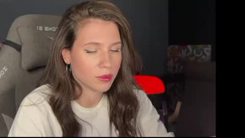 honeyed_hazze online show from June 2026 05:51:01 PM