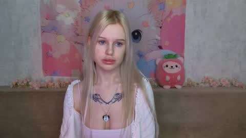 Snapshot of honeygold__ chatting on January 2026 04:39:02 AM Lisa online show from January 2026 04:39:02 AM