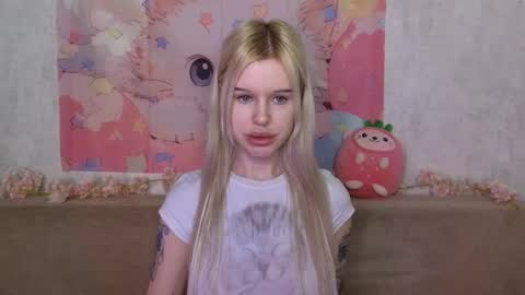 Snapshot of honeygold__ chatting on February 2026 04:39:02 AM Lisa online show from February 2026 04:39:02 AM