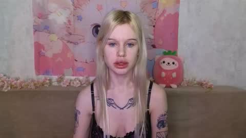 Snapshot of honeygold__ chatting on February 2026 04:28:02 AM Lisa online show from February 2026 04:28:02 AM