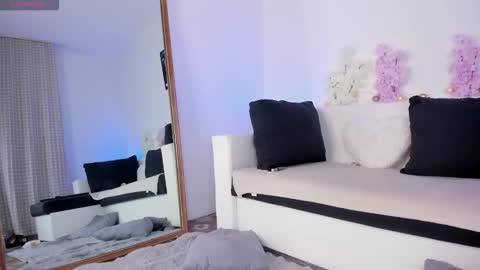 Honey online show from September 2025 03:08:01 AM