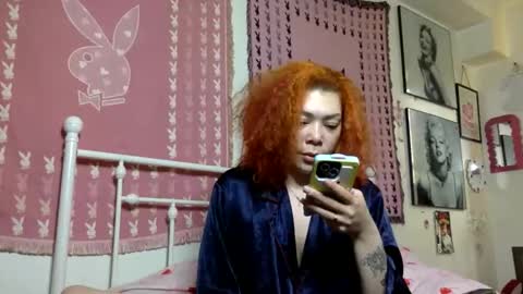 Snapshot of honeyruby chatting on April 2026 04:52:01 PM Ruby Sparks online show from April 2026 04:52:01 PM