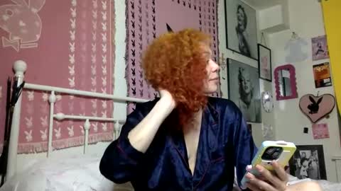 Snapshot of honeyruby chatting on April 2026 12:52:02 AM Ruby Sparks online show from April 2026 12:52:02 AM