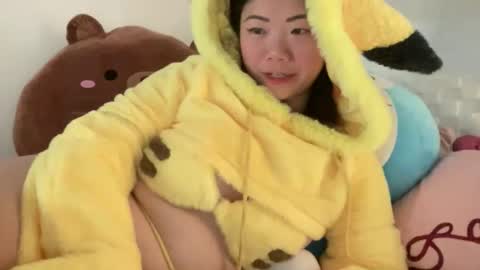 HoneySunshineNeko online show from April 2026 02:32:01 PM