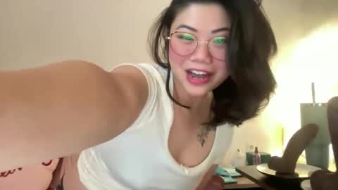 HoneySunshineNeko online show from May 2026 03:53:02 PM
