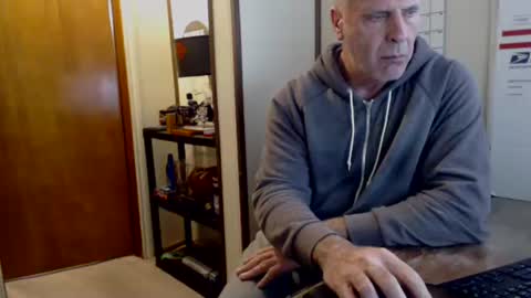 Jayson online show from April 2026 01:19:01 PM