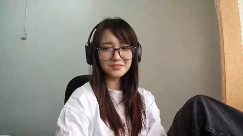 Ha-yoon online show from December 2025 04:43:02 AM