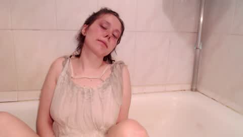 Snapshot of horndemonroxy chatting on March 2026 05:40:01 PM Roxy online show from March 2026 05:40:01 PM