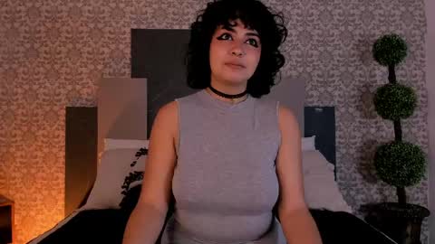 Snapshot of hornetnoir chatting on May 2026 11:26:02 AM Layla Noir online show from May 2026 11:26:02 AM