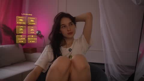 Horney Jozy online show from May 2026 03:29:01 PM