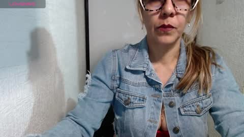 Snapshot of horny_and_daring chatting on January 2025 11:26:02 AM horny and daring online show from January 2025 11:26:02 AM