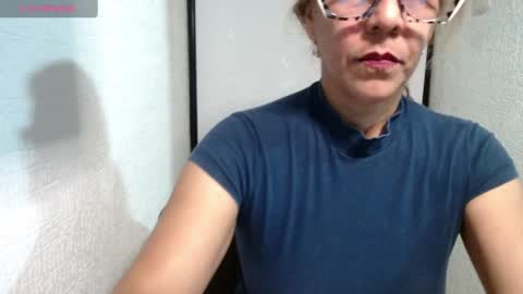 Snapshot of horny_and_daring chatting on January 2025 12:15:02 PM horny and daring online show from January 2025 12:15:02 PM