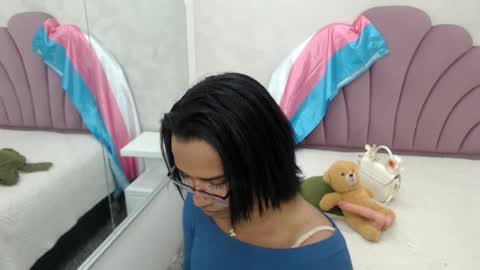 horny_bri_ online show from December 2025 01:19:01 PM