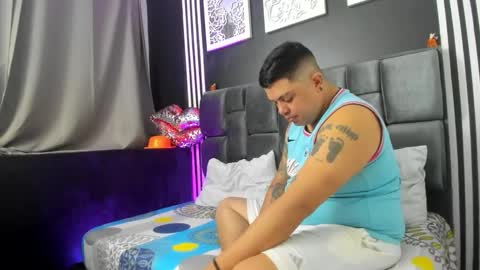 Snapshot of horny_couplefire chatting on October 2025 12:28:02 PM horny_couplefire online show from October 2025 12:28:02 PM
