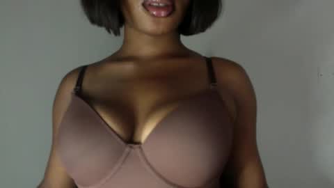 delilah online show from May 2026 03:48:02 AM