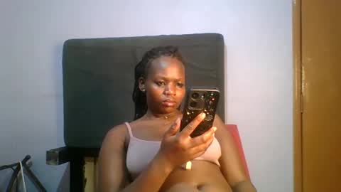 Snapshot of horny_hearts chatting on November 2025 05:37:02 PM phanice online show from November 2025 05:37:02 PM