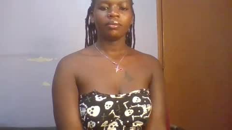 phanice online show from December 2025 05:57:01 AM