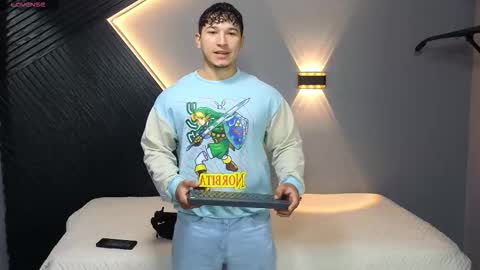 Snapshot of horny_nick18 chatting on March 2026 01:07:02 PM horny_nick18 online show from March 2026 01:07:02 PM