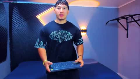 Snapshot of horny_nick18 chatting on March 2026 11:28:02 AM horny_nick18 online show from March 2026 11:28:02 AM