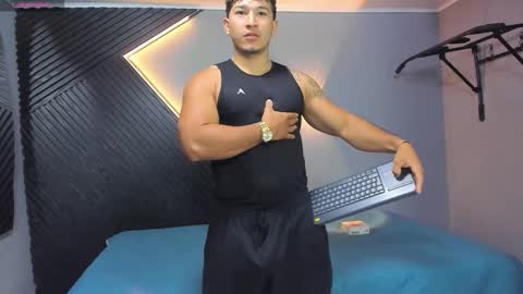 Snapshot of horny_nick18 chatting on March 2026 01:26:02 PM horny_nick18 online show from March 2026 01:26:02 PM