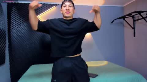 Snapshot of horny_nick18 chatting on March 2026 12:55:02 PM horny_nick18 online show from March 2026 12:55:02 PM