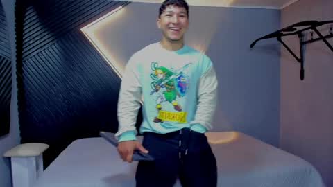 Snapshot of horny_nick18 chatting on April 2026 01:34:01 PM horny_nick18 online show from April 2026 01:34:01 PM